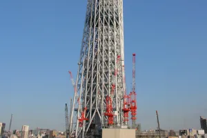 次のページへ<br>（5）高さ634メートルに到達するまで