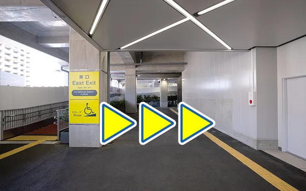 とうきょうスカイツリー駅東口の通路